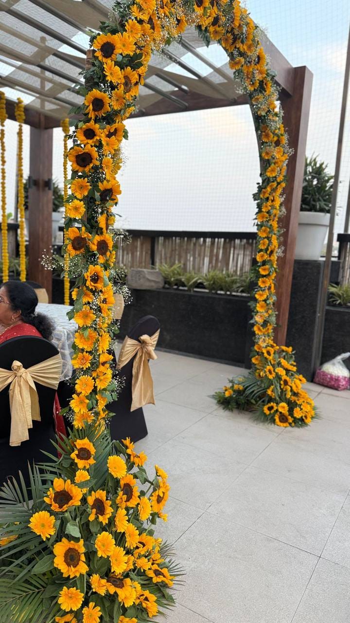 Rudra Flowers wedding floral decoration in Delhi — portfolio image 1