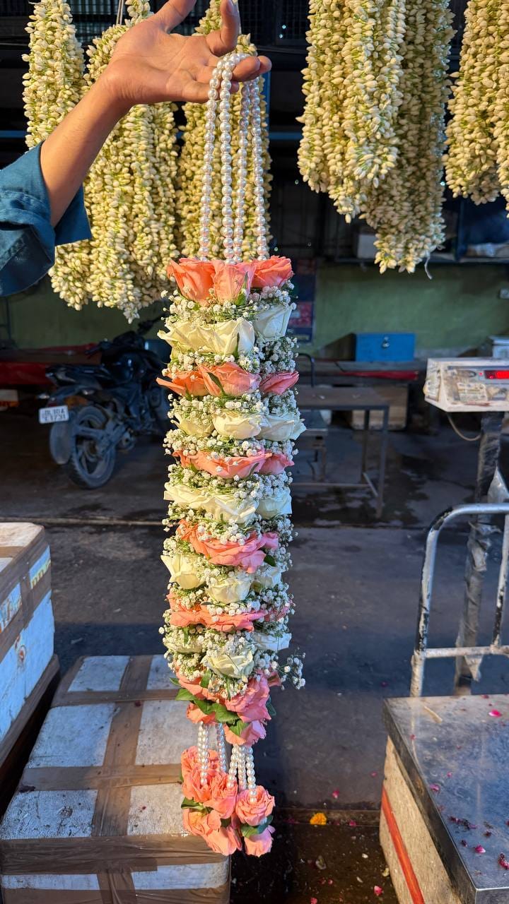 Rudra Flowers wedding floral decoration in Delhi — portfolio image 9